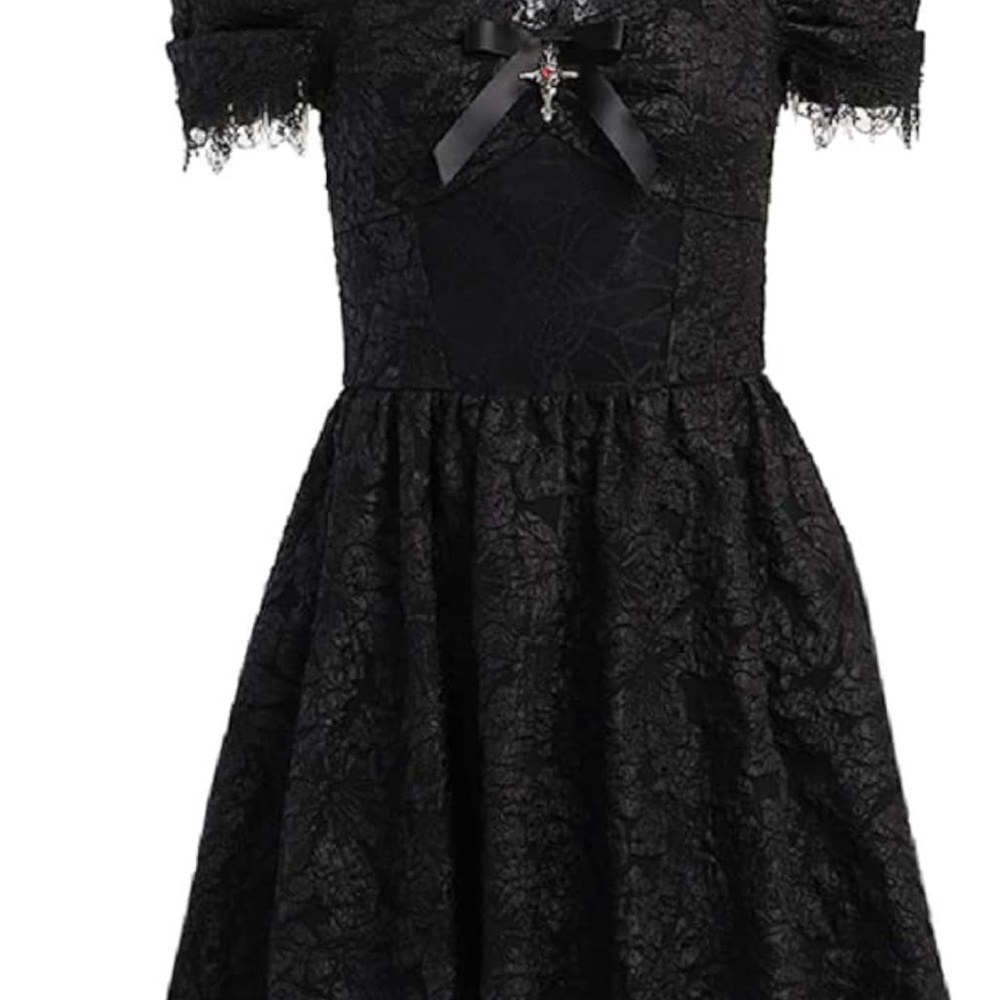 Elegant Black Lace Goth Dress - Picture 3 of 12